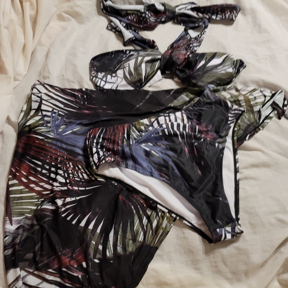 NWOT 3 Piece sarong multi way wrap top bikini swim bathing suit - Picture 2 of 11